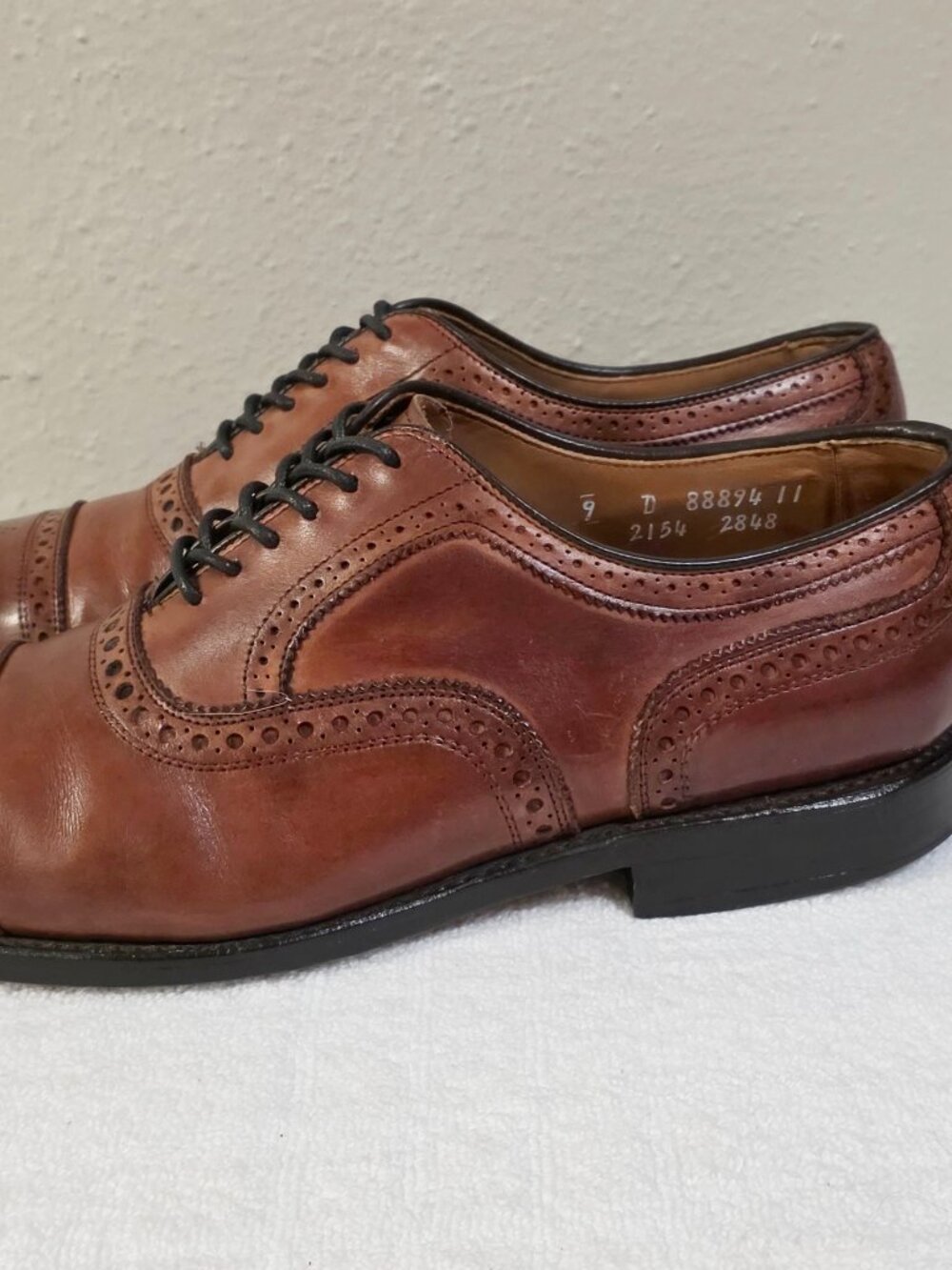Allen Edmonds 9-D Strand Oxford Mens Dress Shoes - Picture 2 of 12